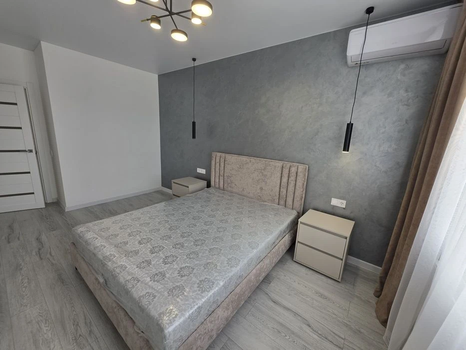 2-кімнатна квартира з  ремонтом на Височана, 18