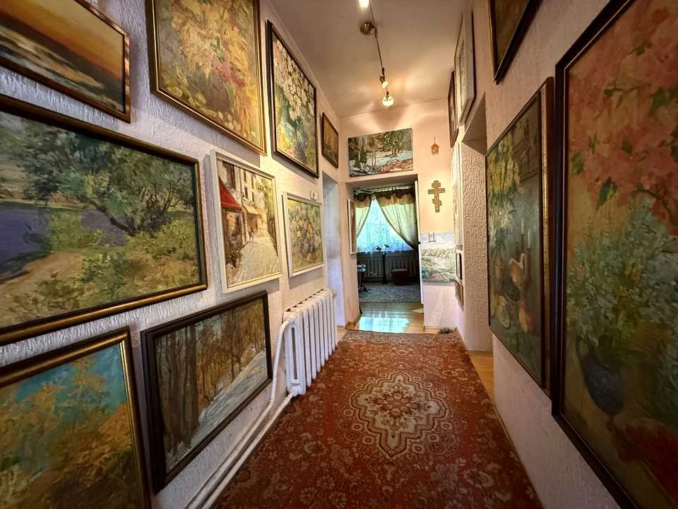Будинок. Ужгород, Михайла Грушевського вул.