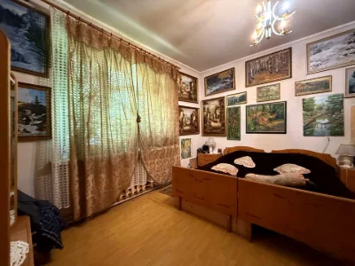 Будинок. Ужгород, Михайла Грушевського вул.