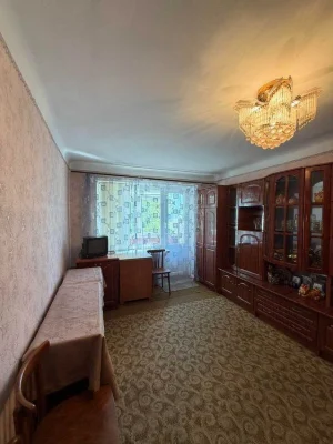 44010 Терміновий продаж 2-кімнатної квартири на Виставці! Не