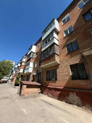 44010 Терміновий продаж 2-кімнатної квартири на Виставці! Не