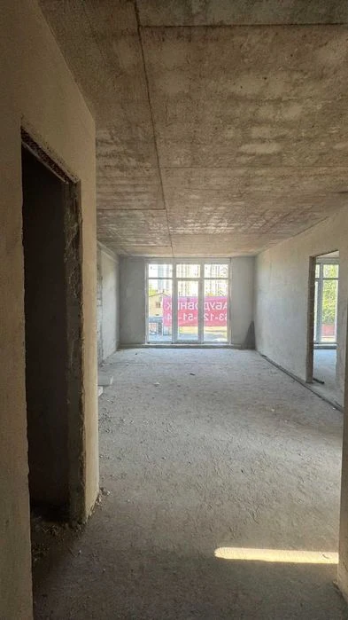 Продам квартиру вул.Широка новобудова