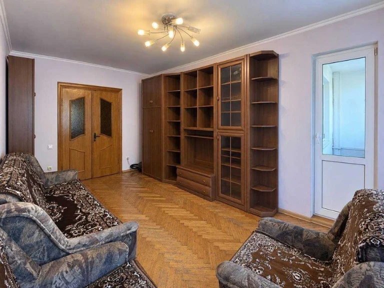 Продаж 3-кім квартири вул.Пулюя