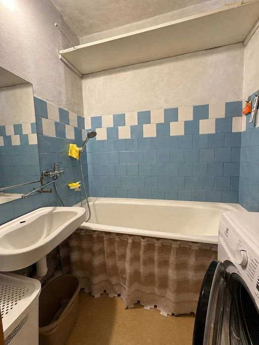 Продаж 3-кім квартири вул.Пулюя