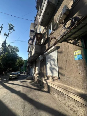 Продам 2к кв. вул.Архітектора Олега Петрова(Чернишевського)