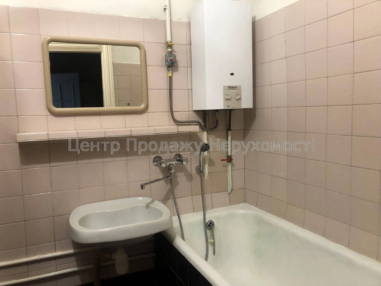Продаж 2-кімн. квартири, 56 м², Київ, 1/5 поверх. Відмінна п
