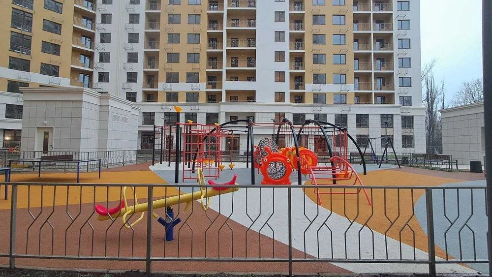 продам 1 комнатную с ремонтом на Глушко