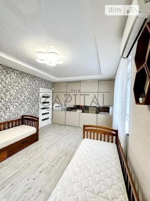 Продаж 3к квартири 91.9 кв. м на вул. Софії Русової 5 • ID 3