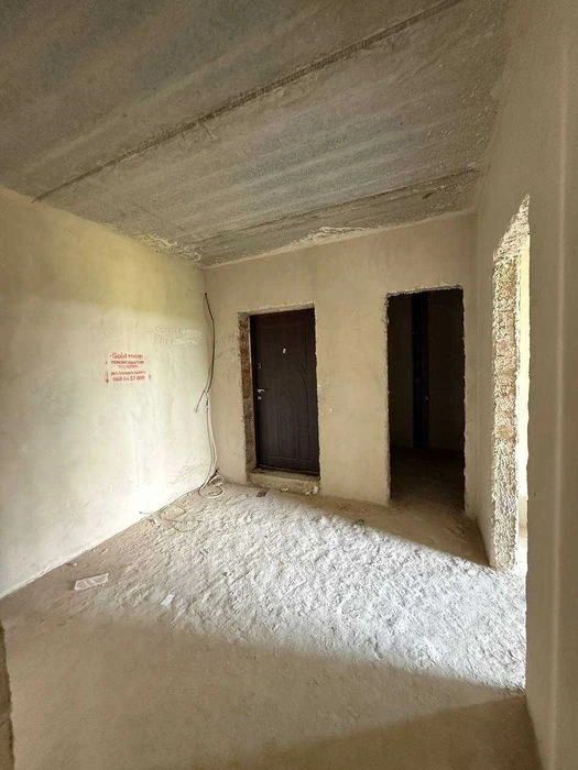 Терміново. 2 кім кв, кухня студія, індив газове опал, закрит