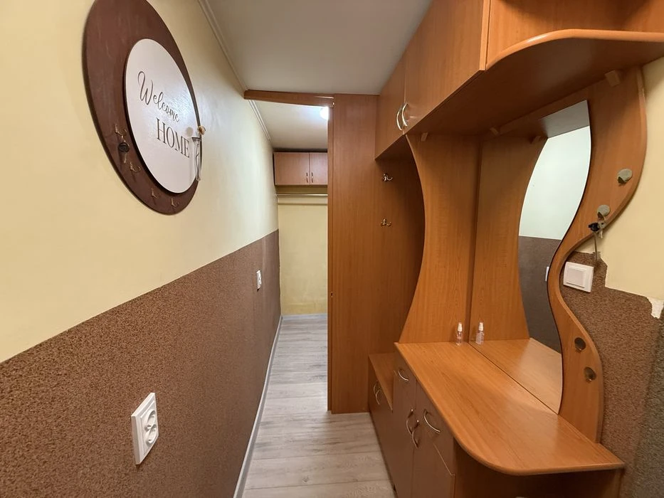 Продається велика 1кімнатна квартира,кухня-студія+підвал