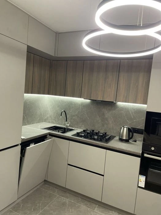 Продаж дизайнерської 1-кімнатної квартири в ЖК Family Plaza