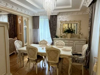 Квартира. Рівне, Любомира Гузара вул.