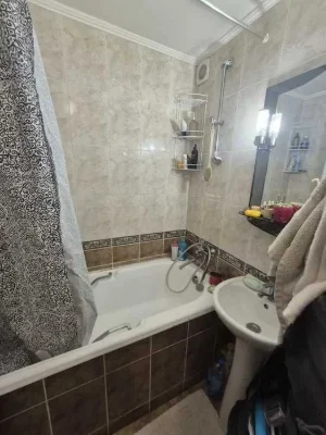 Heroes of the Dnieper Obolon Selling a 3-room apartment, renovated Ivas