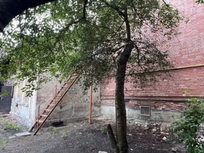 Продаж квартири у Львові з власним подвірʼям