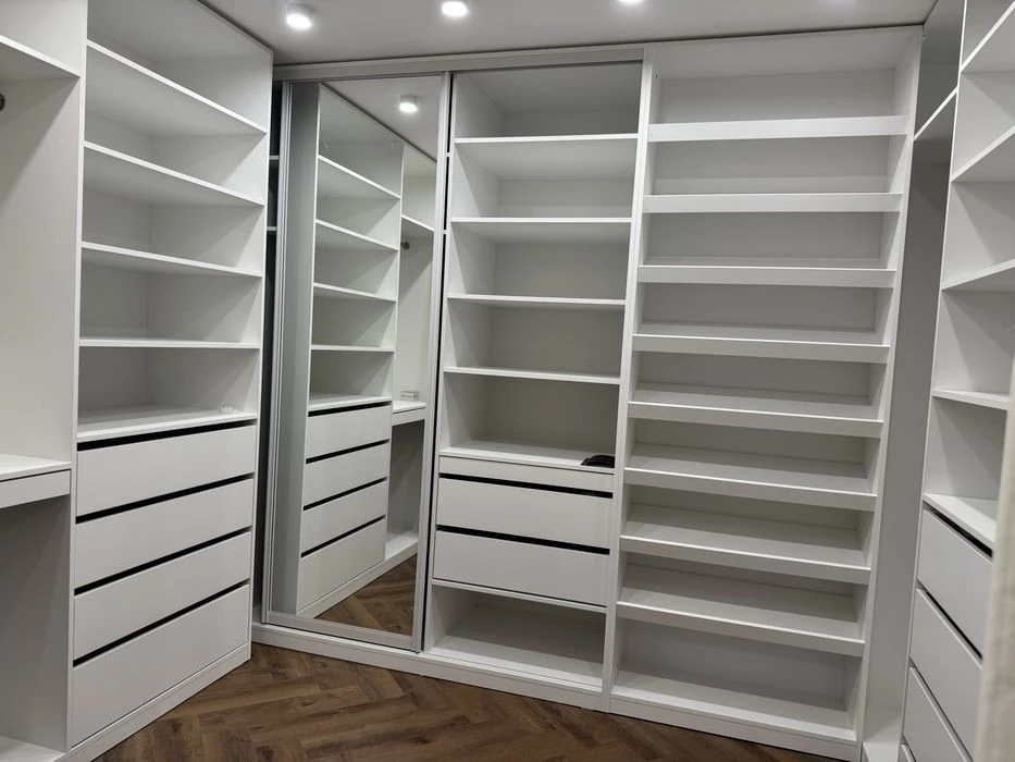 Продаж квартири 250кв. м Контрактова площа, Подол