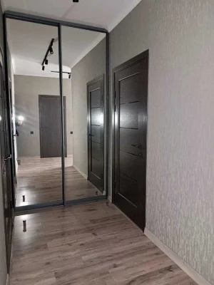 Продам 2ком.»Сталинку» 3этаж 53000  NDF