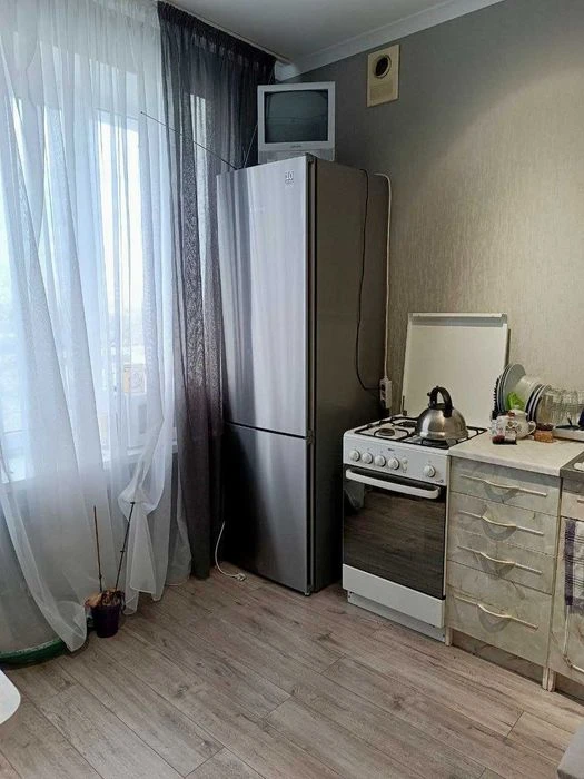 Продам 2ком.»Сталинку» 3этаж 53000  NDF