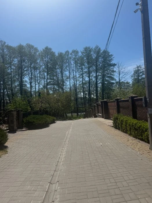 Продам Будинок біля Озера.