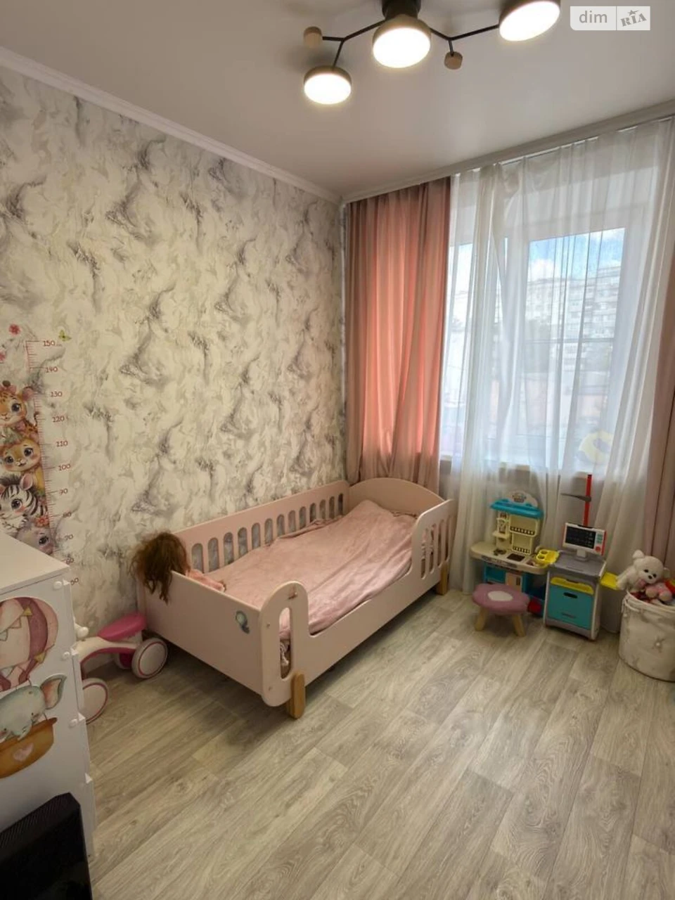 Продаж Квартира Виставка