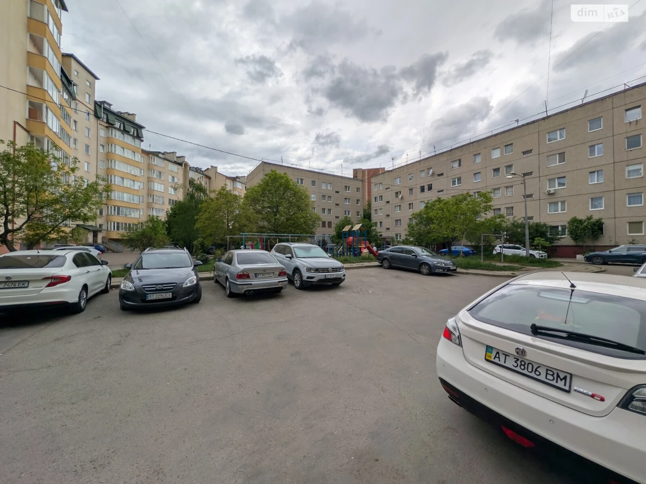 Продаж Квартира Пасічна