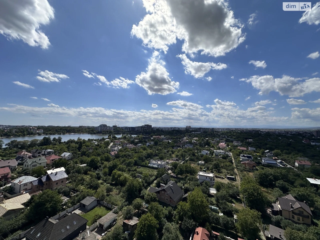 Продаж Квартира Набережна