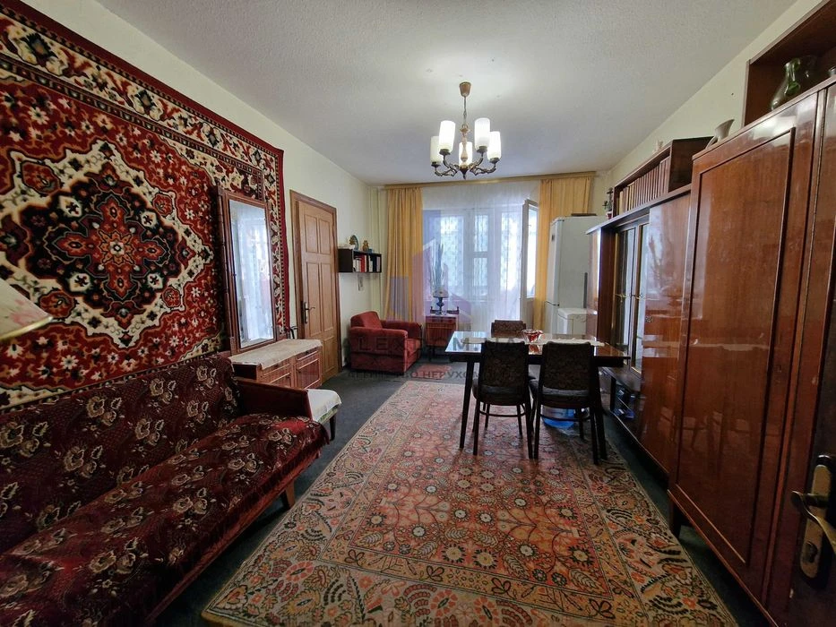 Продається простора 5к квартира,  115м2, вул.Каштанова 8а, Т