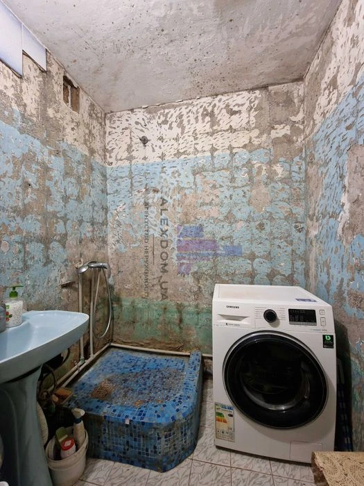 Продається простора 5к квартира,  115м2, вул.Каштанова 8а, Т