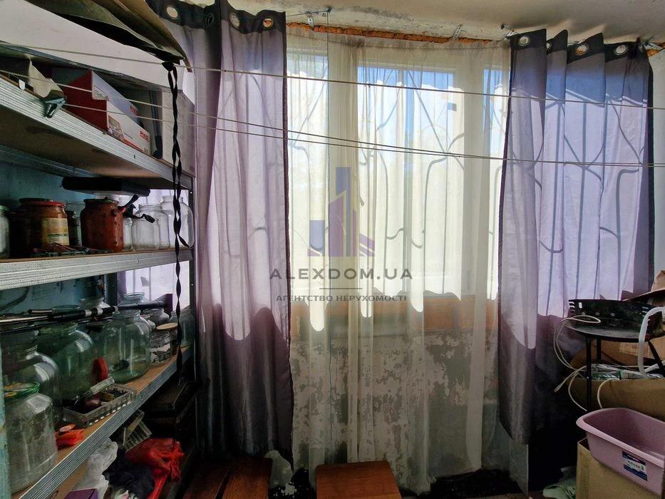 Продається простора 5к квартира,  115м2, вул.Каштанова 8а, Т