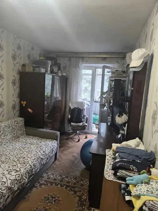 Продам 2 комнатную квартиру Брежневка на Калиновой