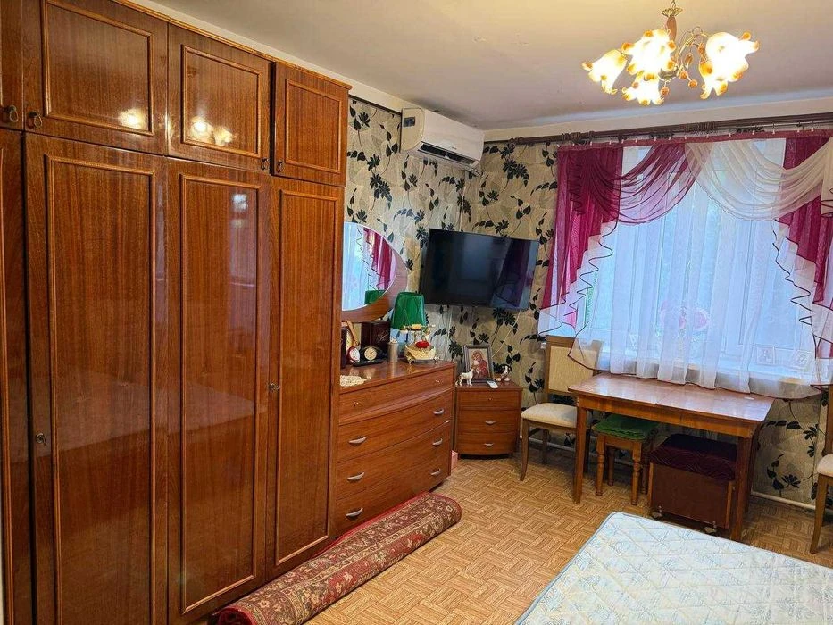 Королева/Вильямса 2-х комн. квартира на 2 єтаже