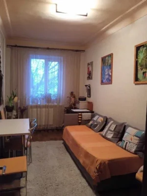 Продам 3-кімнатну квартиру с.Есхар Чугуївського району