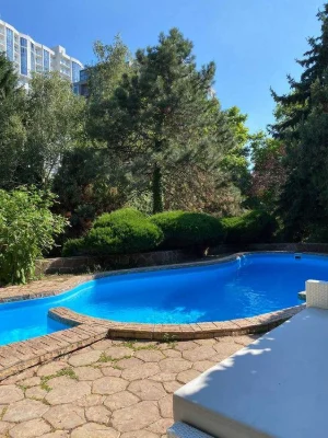 Продам особняк з басейном | 550 м² | 12 соток землі | 10-та