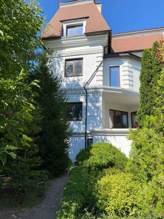 Продам особняк з басейном | 550 м² | 12 соток землі | 10-та