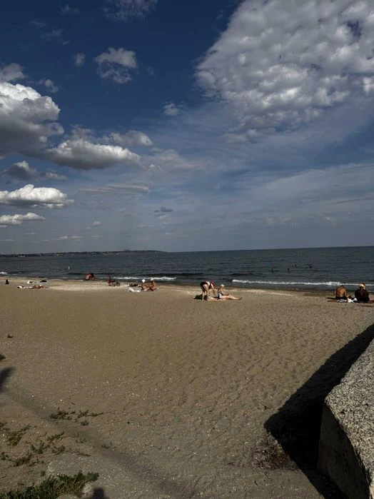 Продам капитальный дом с ремонтом на берегу моря 2 линия Оде