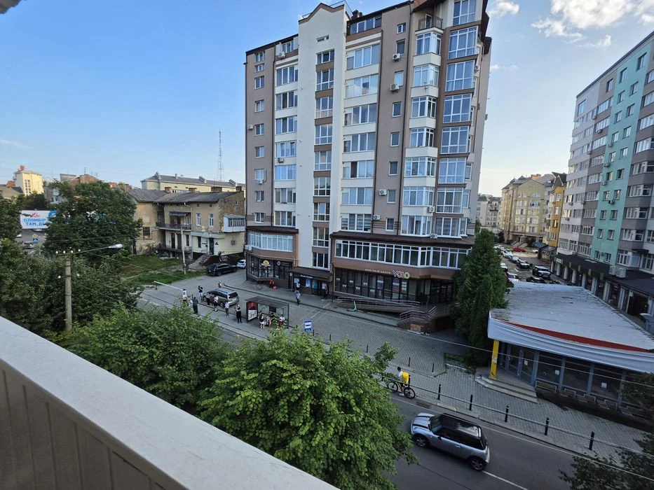 Продаж 2-кімнатної квартири в центрі міста вулиця Бельведерс