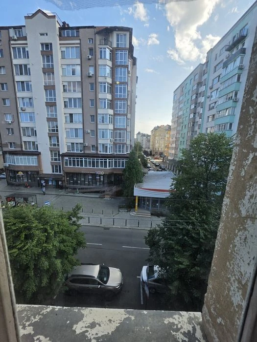 Продаж 2-кімнатної квартири в центрі міста вулиця Бельведерс