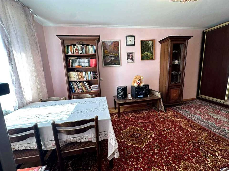 Квартира. Ужгород, Героїв 128-ї Бригади вул. (8 Березня)