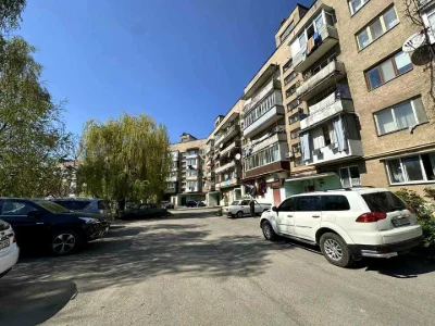 Квартира. Ужгород, Героїв 128-ї Бригади вул. (8 Березня)