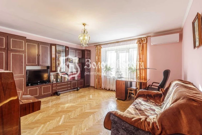 Продажа: Трехкомнатная квартира 83 м², Кловский спуск, 18