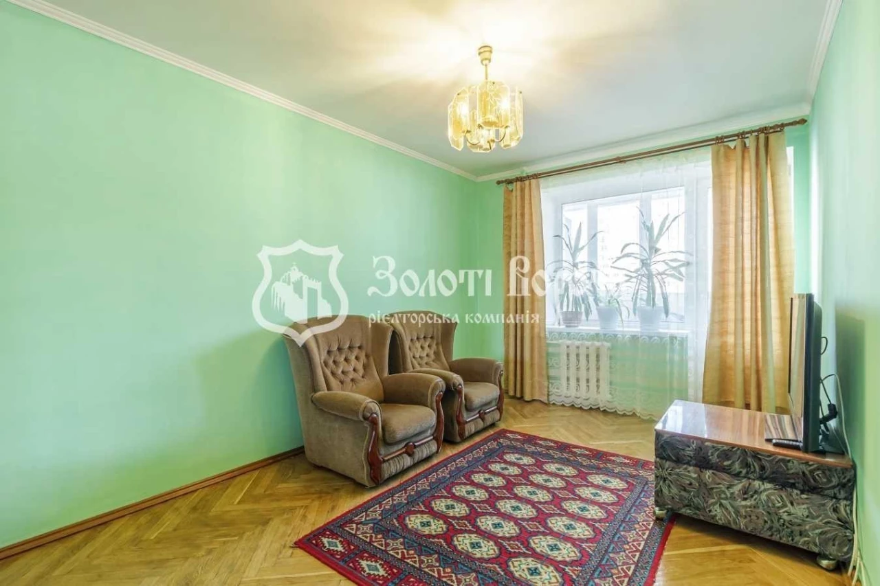 Продажа: Трехкомнатная квартира 83 м², Кловский спуск, 18