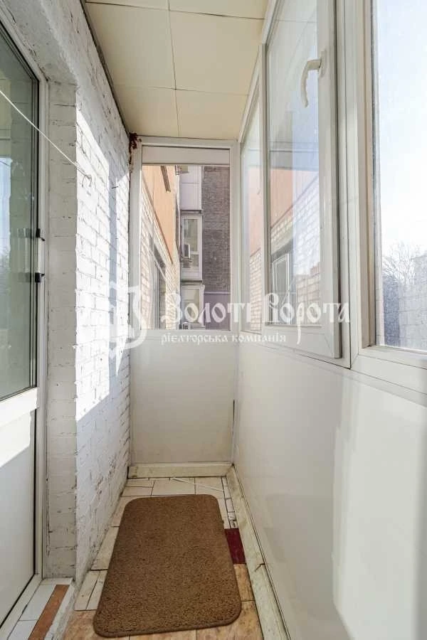 Продажа: Трехкомнатная квартира 83 м², Кловский спуск, 18