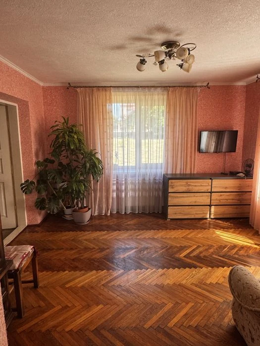 Продаж будинку Чернихівці