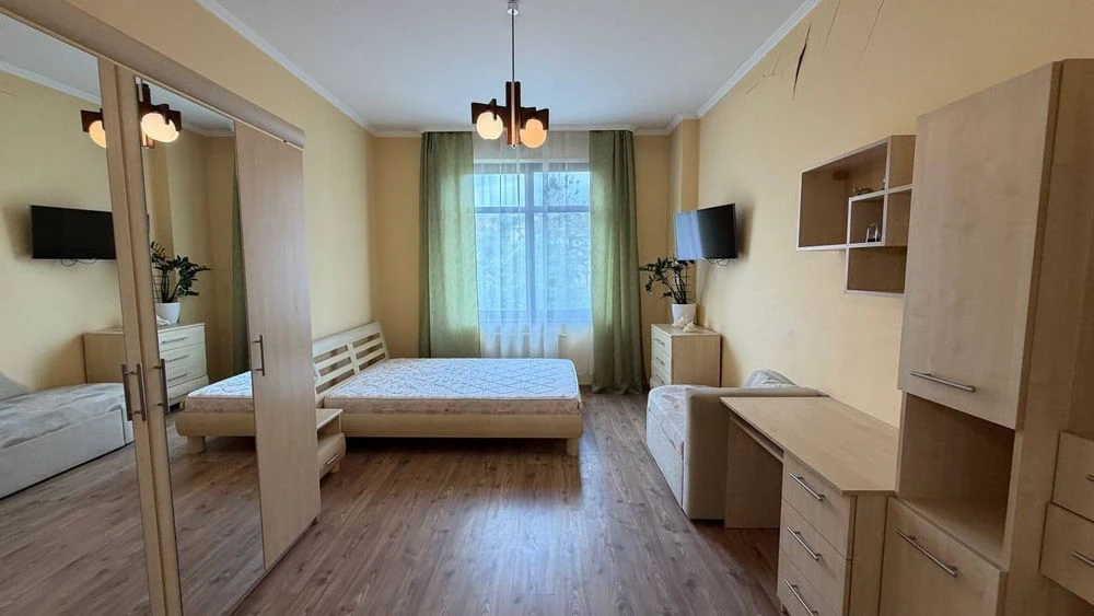 Продаж 3-кім. квартири 105 м.кв., в. Мучна