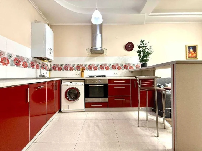 Продаж 2 кім. кв. особнячного типу вул. К. Левицького