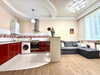 Продаж 2 кім. кв. особнячного типу вул. К. Левицького