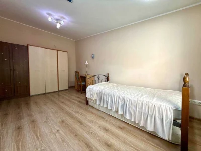 Продаж 2 кім. кв. особнячного типу вул. К. Левицького