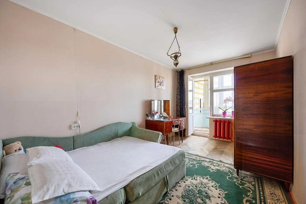 Продаж , квартира, 3 кімнатна  , вул. Хвильового