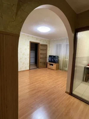 Продам 2 комнатную квартиру с ремонтом на П. Калнышевского (
