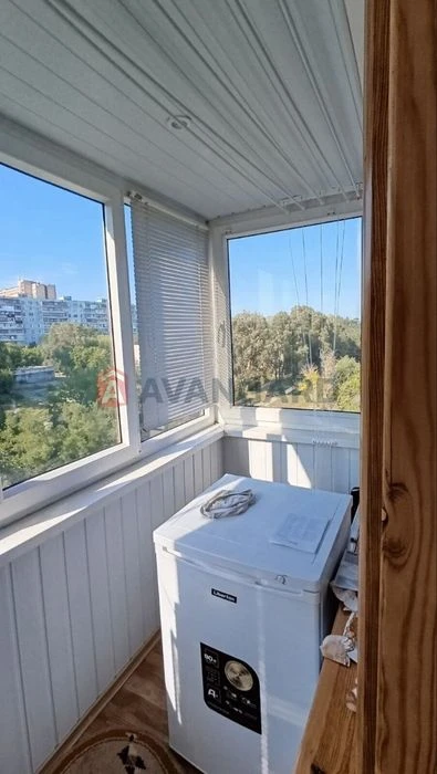 Продаж 2 кімн. Сергія Синенкка