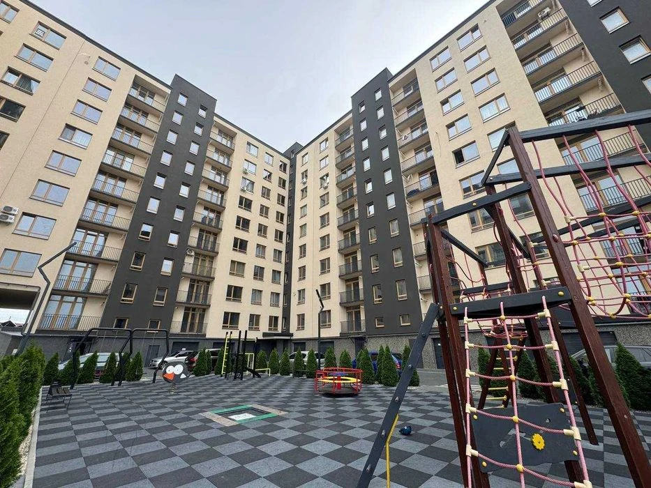 Продаю 2к квартиру на документах поблизу центру. Івано-Франк